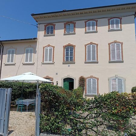 Casa Garibaldi Villa ลุคคา ภายนอก รูปภาพ